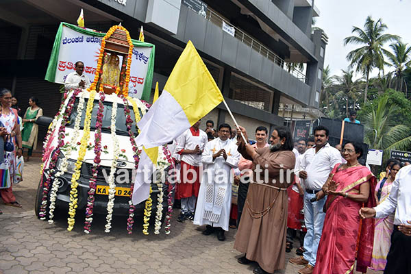 ಕಲ್ಮಾಡಿ ಆರೋಗ್ಯ ಮಾತೆಯ ಮೂರ್ತಿ ಮೆರವಣಿಗೆ
